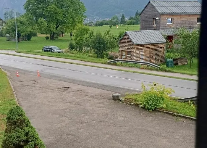 住宿加早餐酒店 Seeblick Krippenstein2 上特劳恩